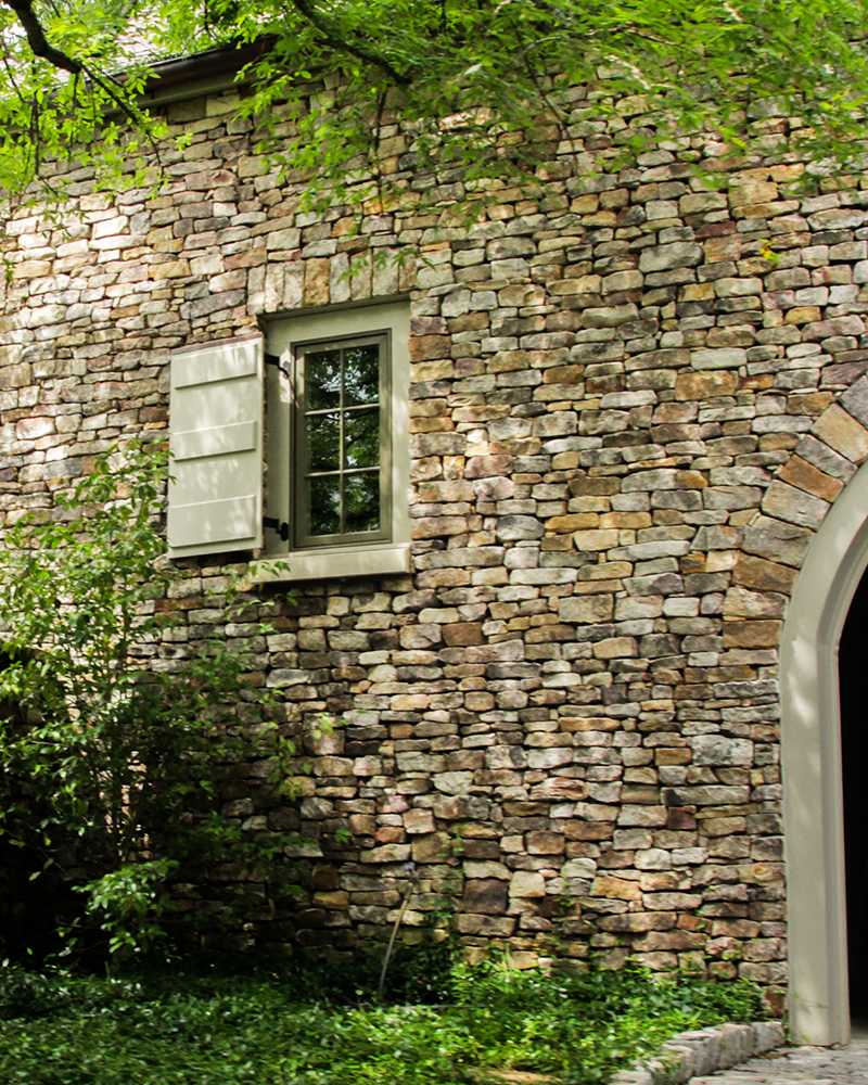 6MS Medium Stack Moss Rock (Fieldstone) Blend